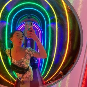 Meet your Posher, Joy